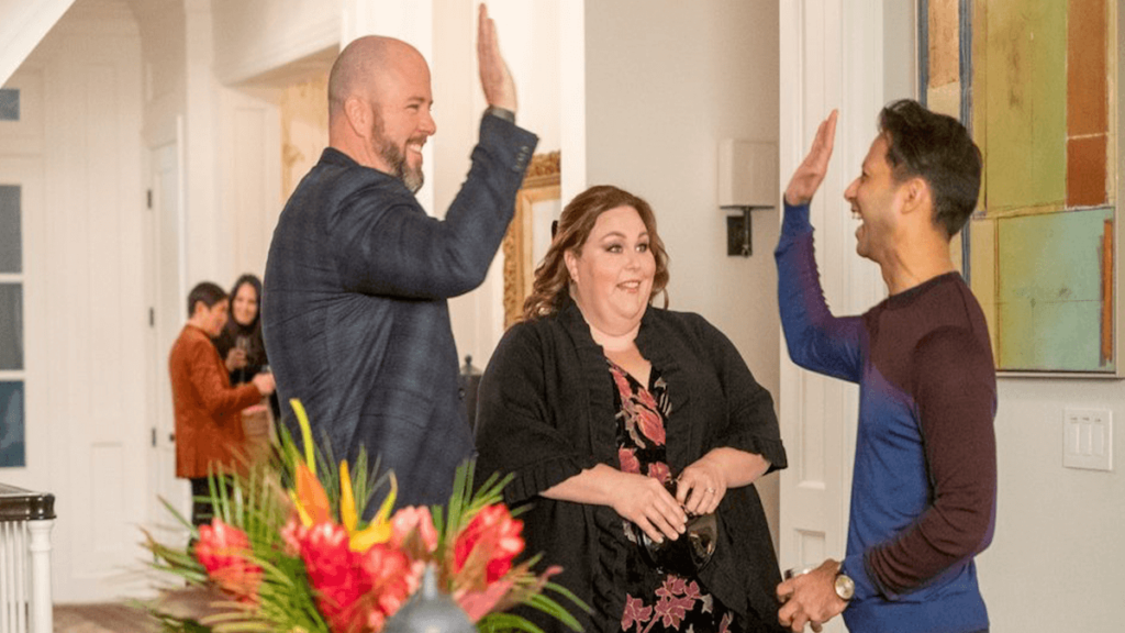 Toby and Kate going for high-five in This Is Us